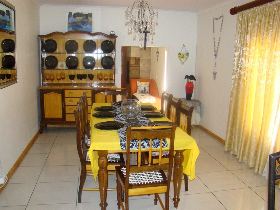 4 Bedroom Property for Sale in Keimoes Northern Cape